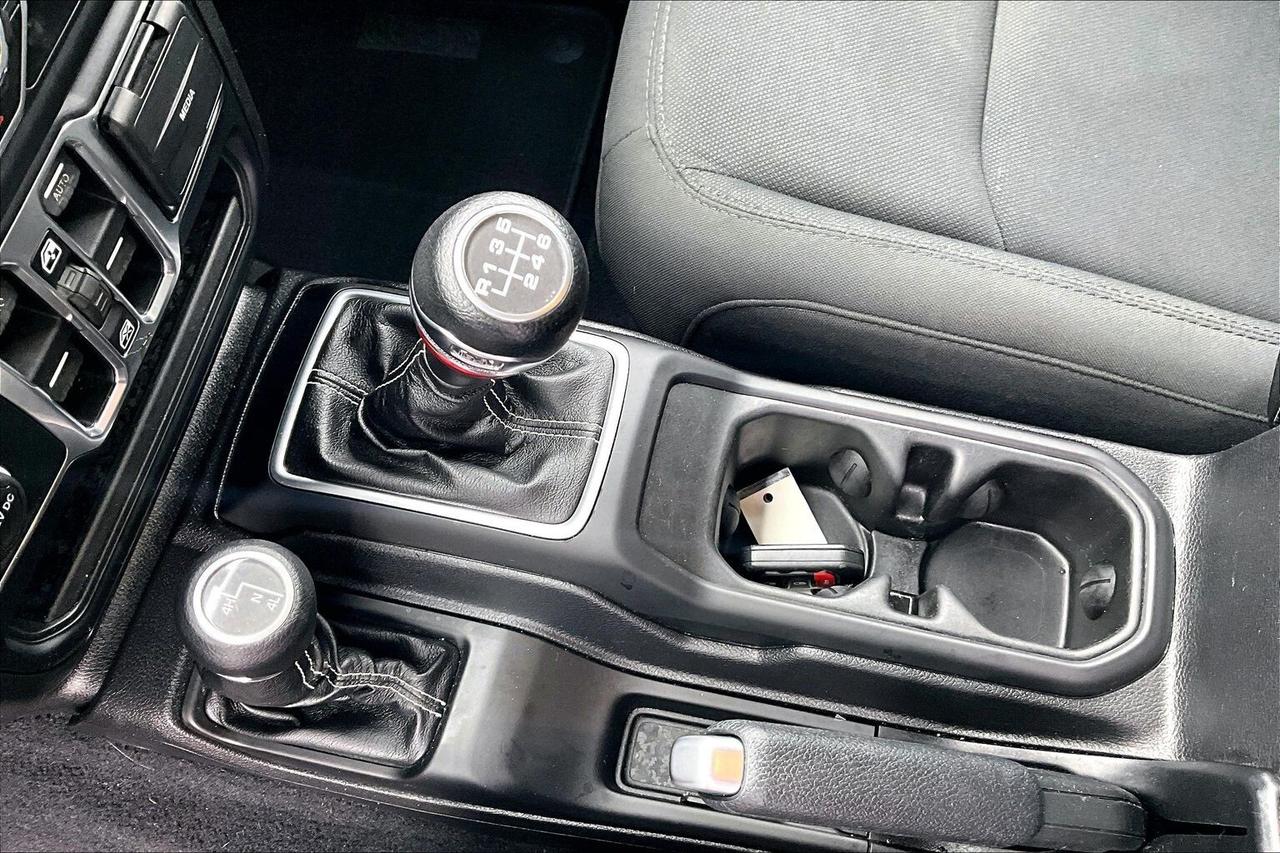 2019 Jeep Wrangler Unlimited Sahara V6 | 6Spd Manual | Alpine NAV | 4X4 Photo