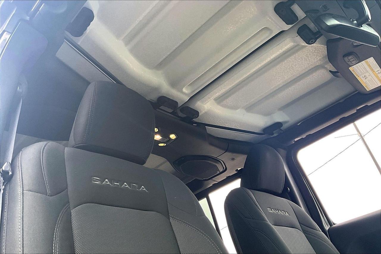 2019 Jeep Wrangler Unlimited Sahara V6 | 6Spd Manual | Alpine NAV | 4X4 Photo