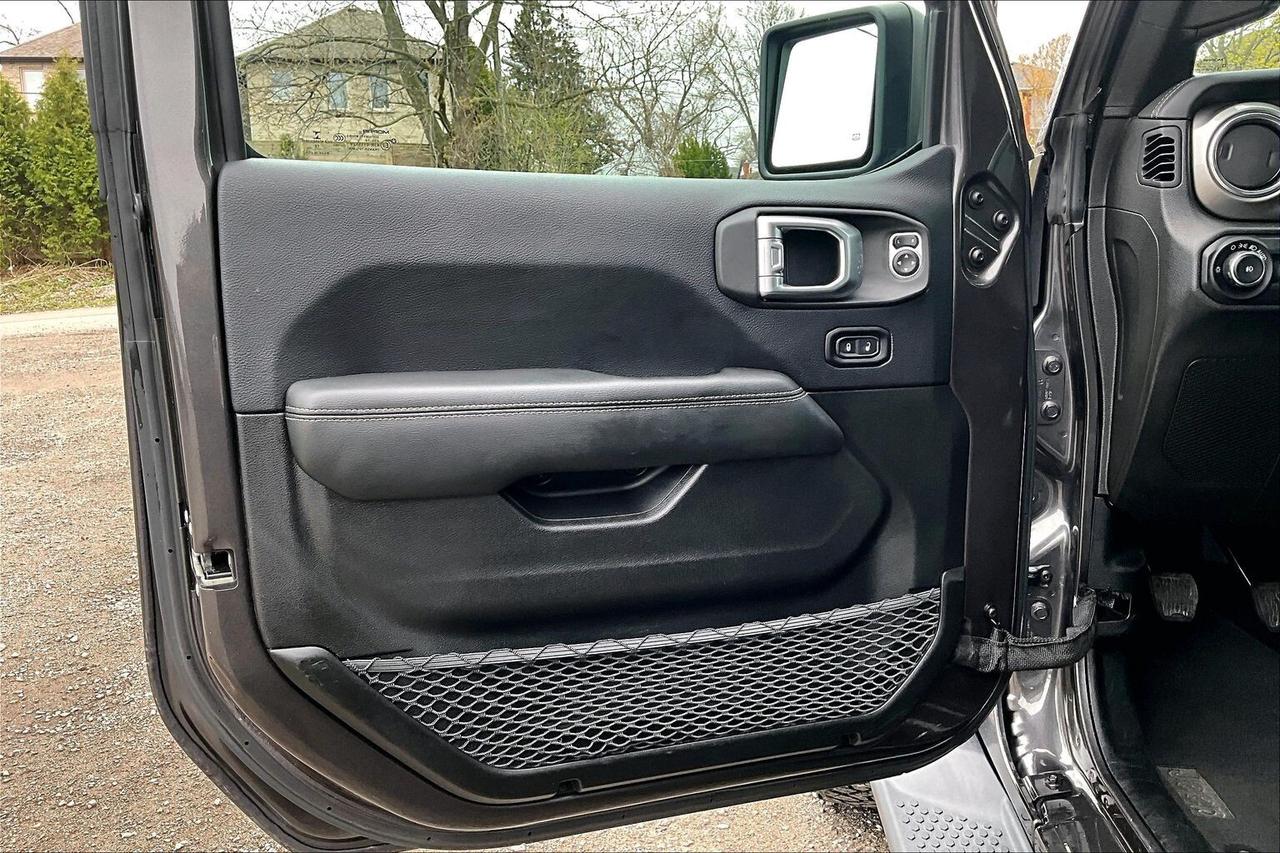 2019 Jeep Wrangler Unlimited Sahara V6 | 6Spd Manual | Alpine NAV | 4X4 Photo