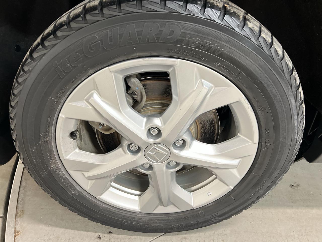 2024 Honda HR-V HTD SEATS | CARPLAY | REMOTE START | 17IN ALLOYS Photo