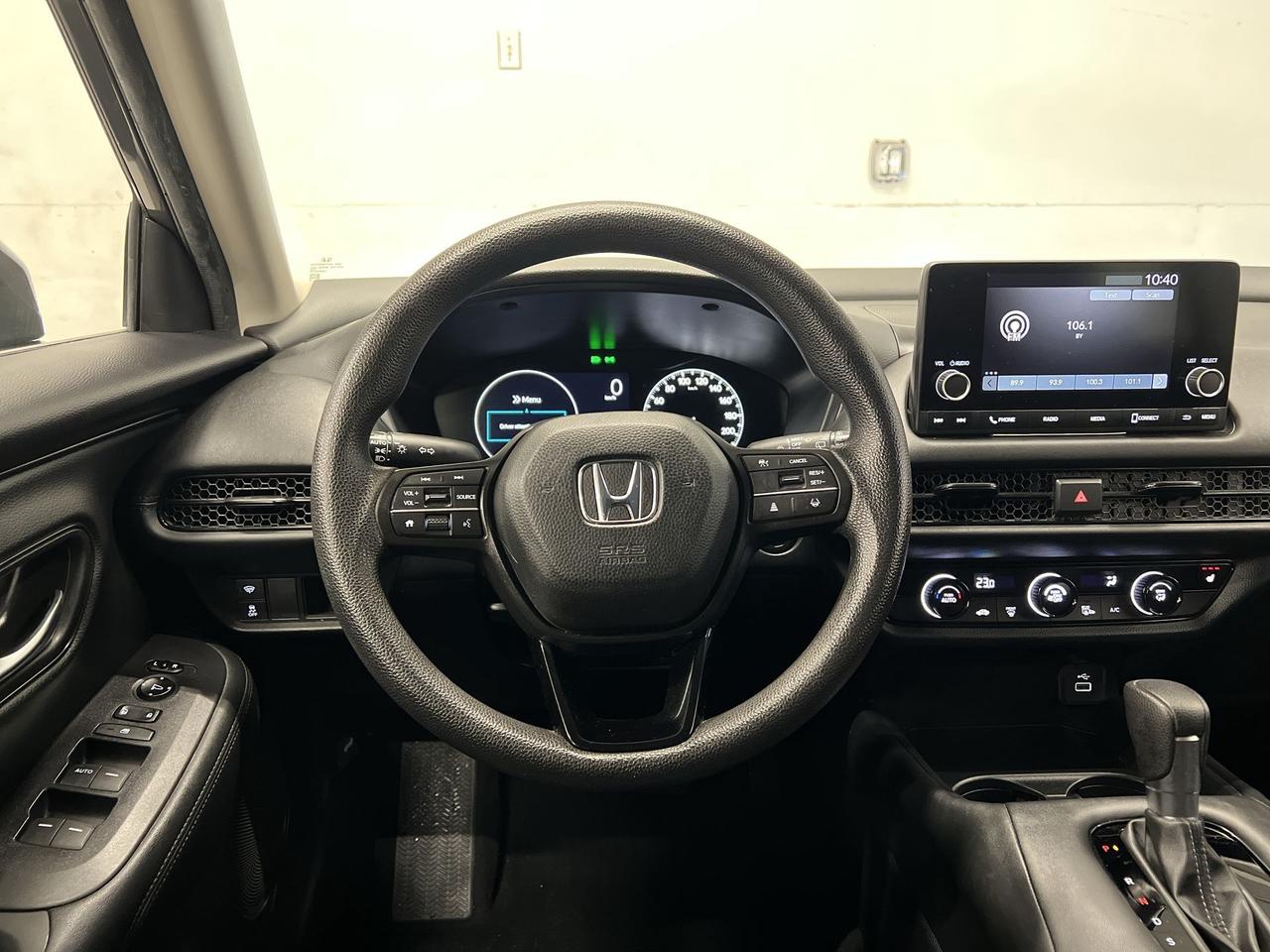 2024 Honda HR-V HTD SEATS | CARPLAY | REMOTE START | 17IN ALLOYS Photo