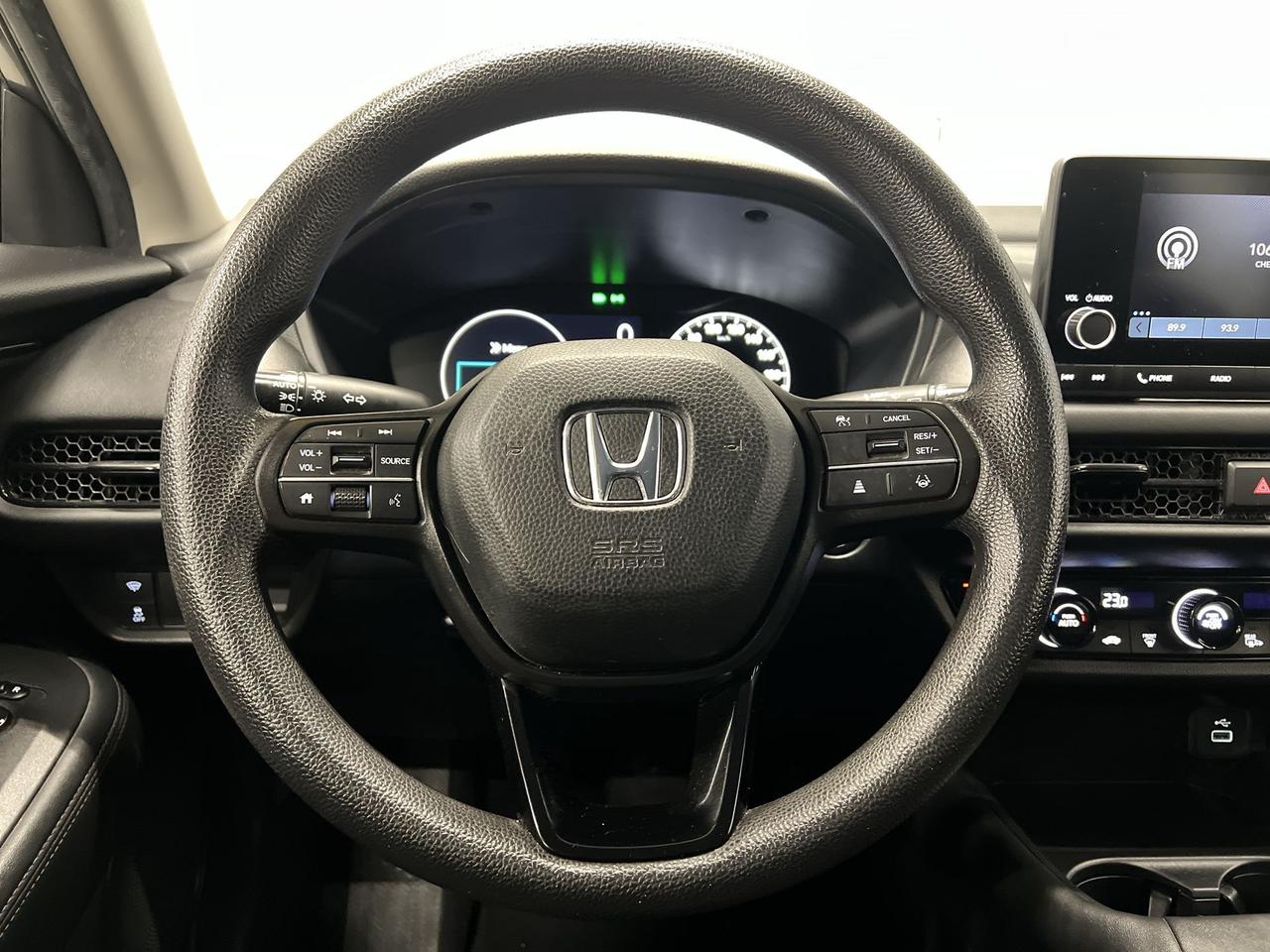 2024 Honda HR-V HTD SEATS | CARPLAY | REMOTE START | 17IN ALLOYS Photo