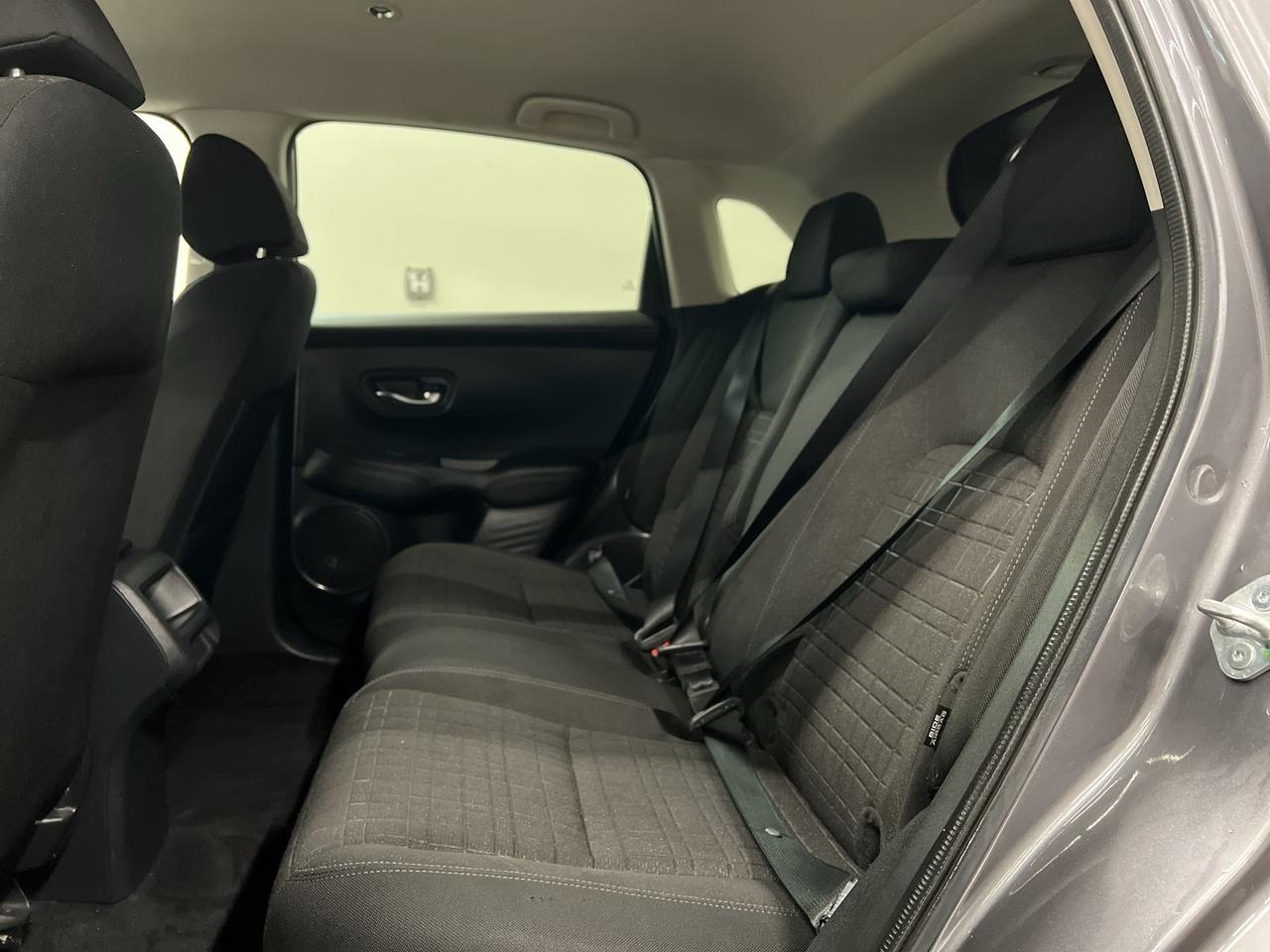 2024 Honda HR-V HTD SEATS | CARPLAY | REMOTE START | 17IN ALLOYS Photo