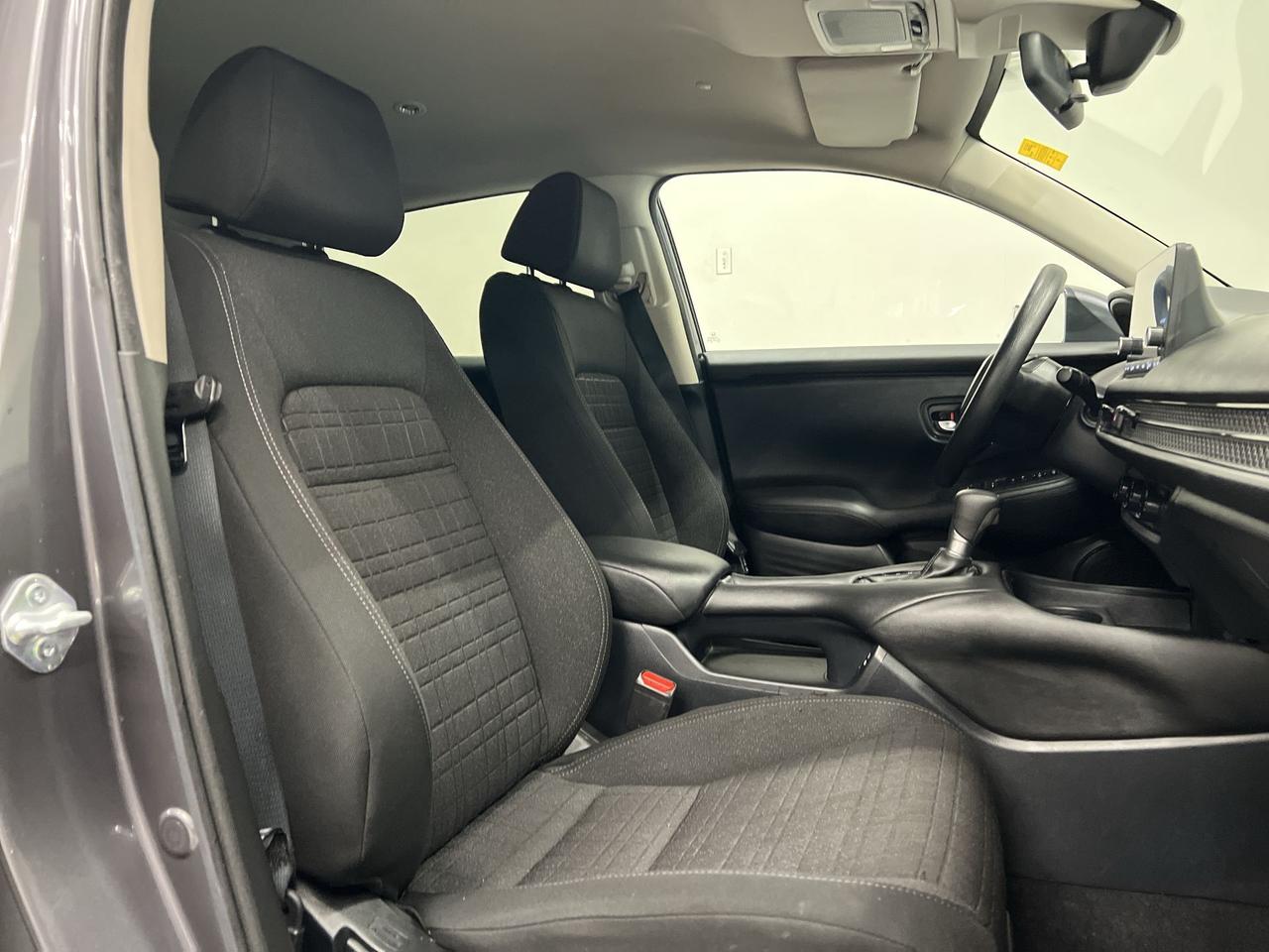 2024 Honda HR-V HTD SEATS | CARPLAY | REMOTE START | 17IN ALLOYS Photo