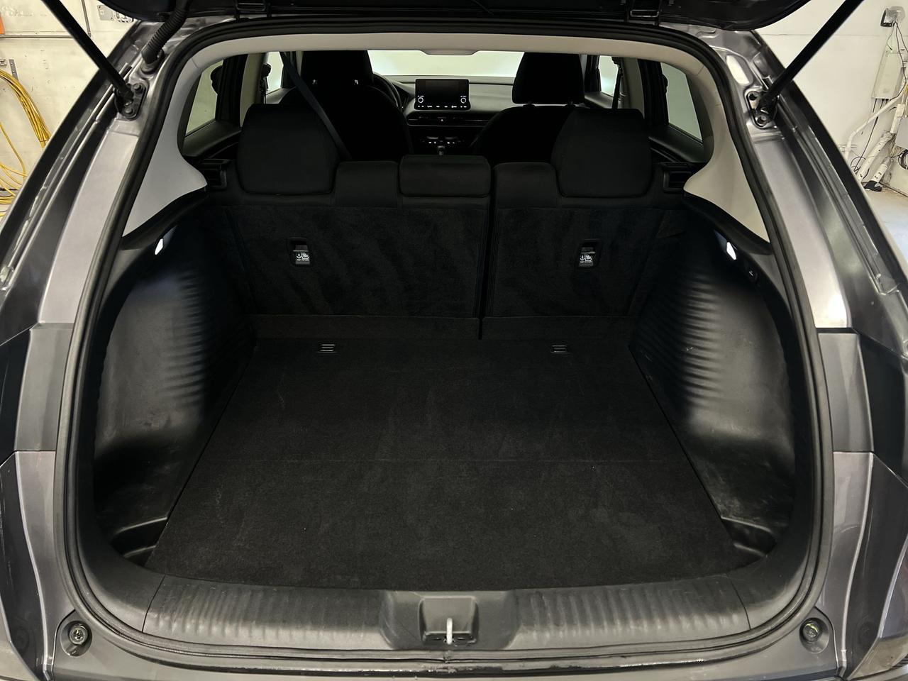 2024 Honda HR-V HTD SEATS | CARPLAY | REMOTE START | 17IN ALLOYS Photo
