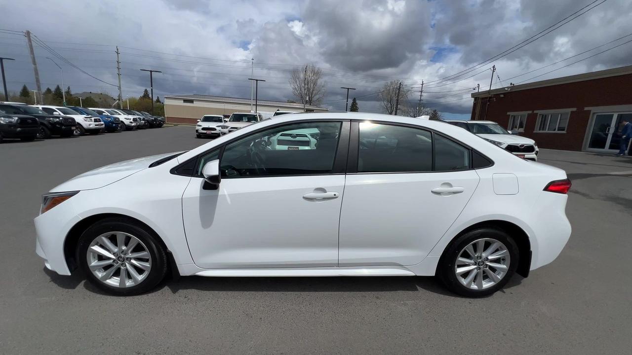 2024 Toyota Corolla LE PREMIUM | SUNROOF |HTD SEATS | CARPLAY | ALLOYS Photo