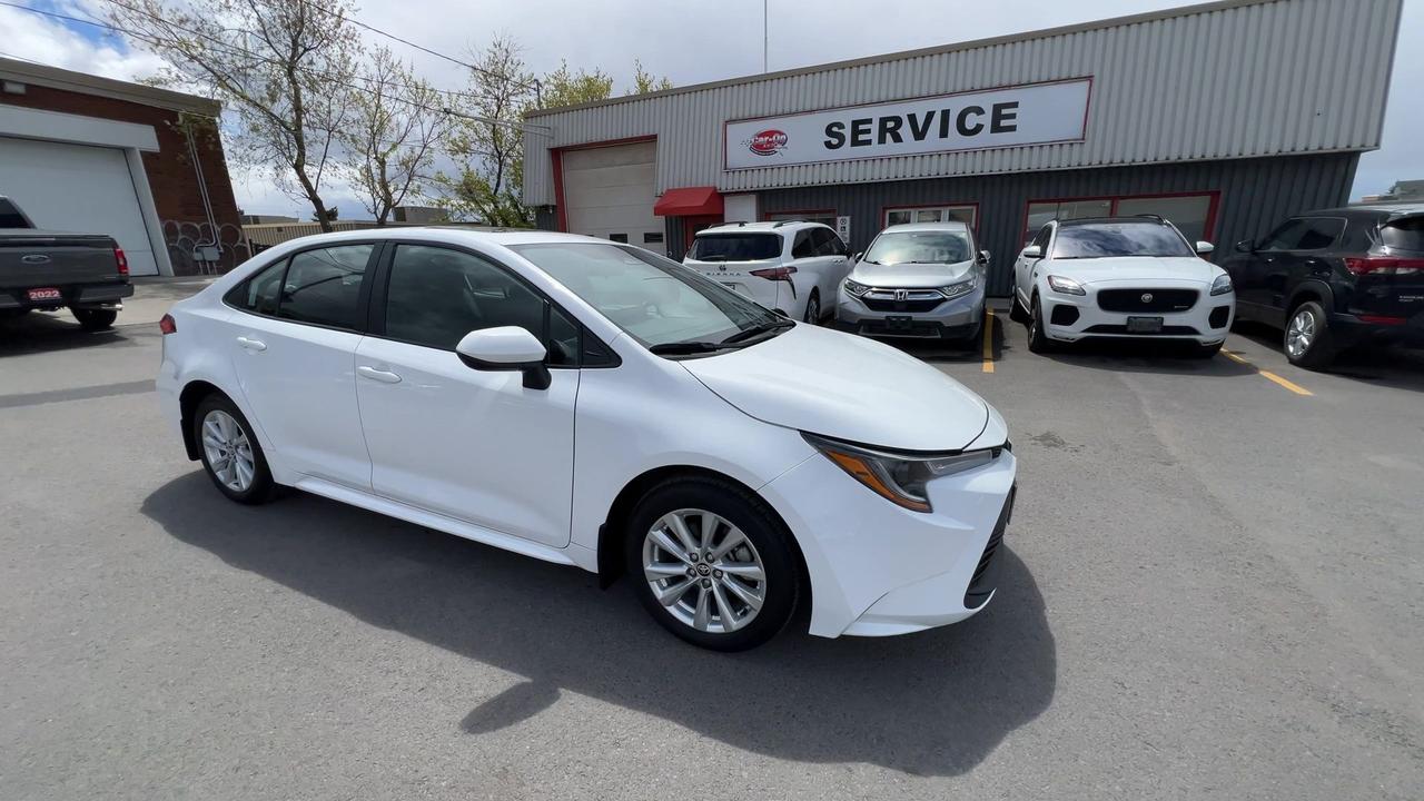 2024 Toyota Corolla LE PREMIUM | SUNROOF |HTD SEATS | CARPLAY | ALLOYS Photo