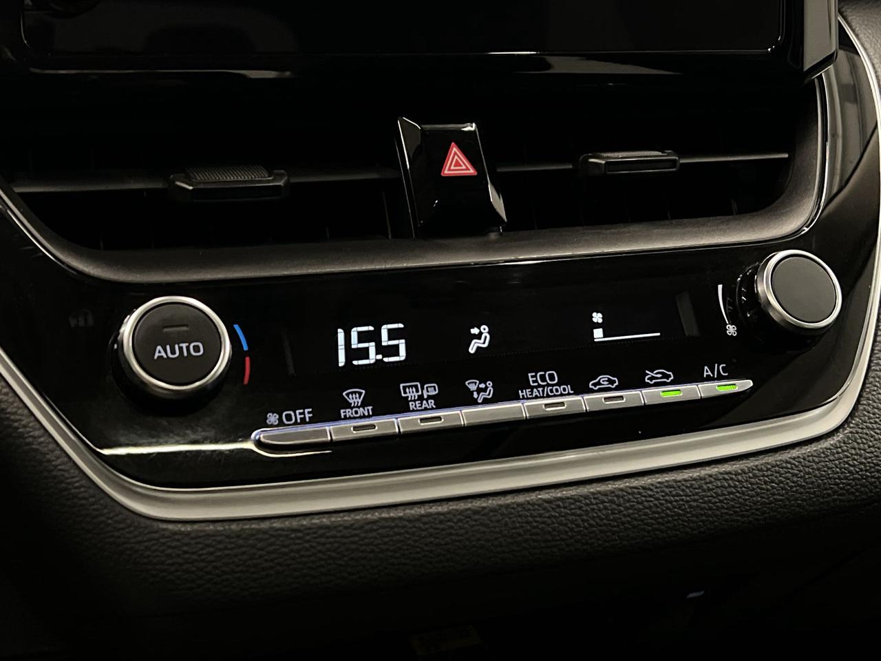 2024 Toyota Corolla LE PREMIUM | SUNROOF |HTD SEATS | CARPLAY | ALLOYS Photo