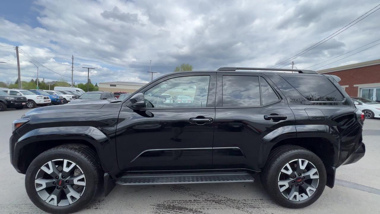 2025 Toyota 4Runner TRD SPORT 4X4 | SUNROOF | HTD SEATS | CARPLAY Photo