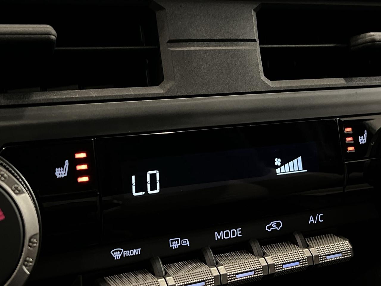 2025 Toyota 4Runner TRD SPORT 4X4 | SUNROOF | HTD SEATS | CARPLAY Photo