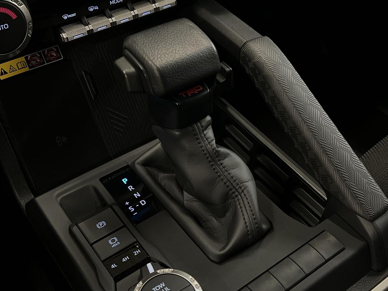 2025 Toyota 4Runner TRD SPORT 4X4 | SUNROOF | HTD SEATS | CARPLAY Photo