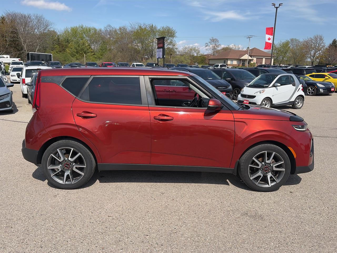 2020 Kia Soul EX PREMIUM, CLEAN CARFAX, SUNROOF, HEATED SEATS! Photo