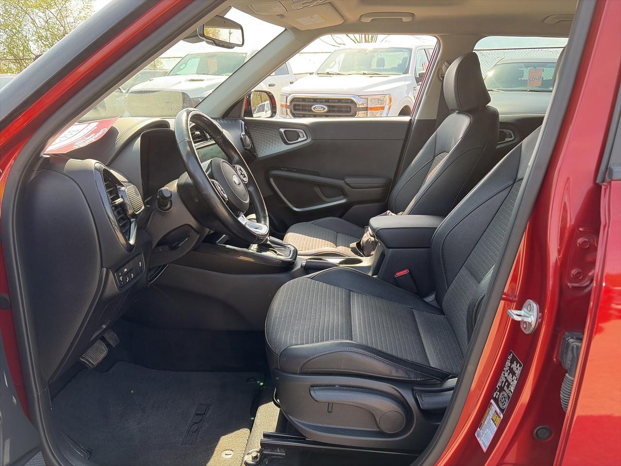 2020 Kia Soul EX PREMIUM, CLEAN CARFAX, SUNROOF, HEATED SEATS! Photo