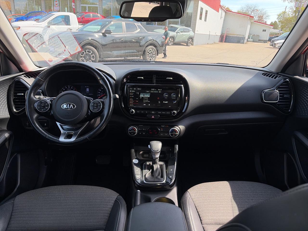 2020 Kia Soul EX PREMIUM, CLEAN CARFAX, SUNROOF, HEATED SEATS! Photo