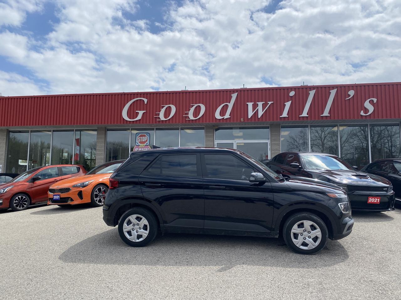 2022 Hyundai Venue ESSENTIAL, CLEAN CARFAX, HEATED SEATS!