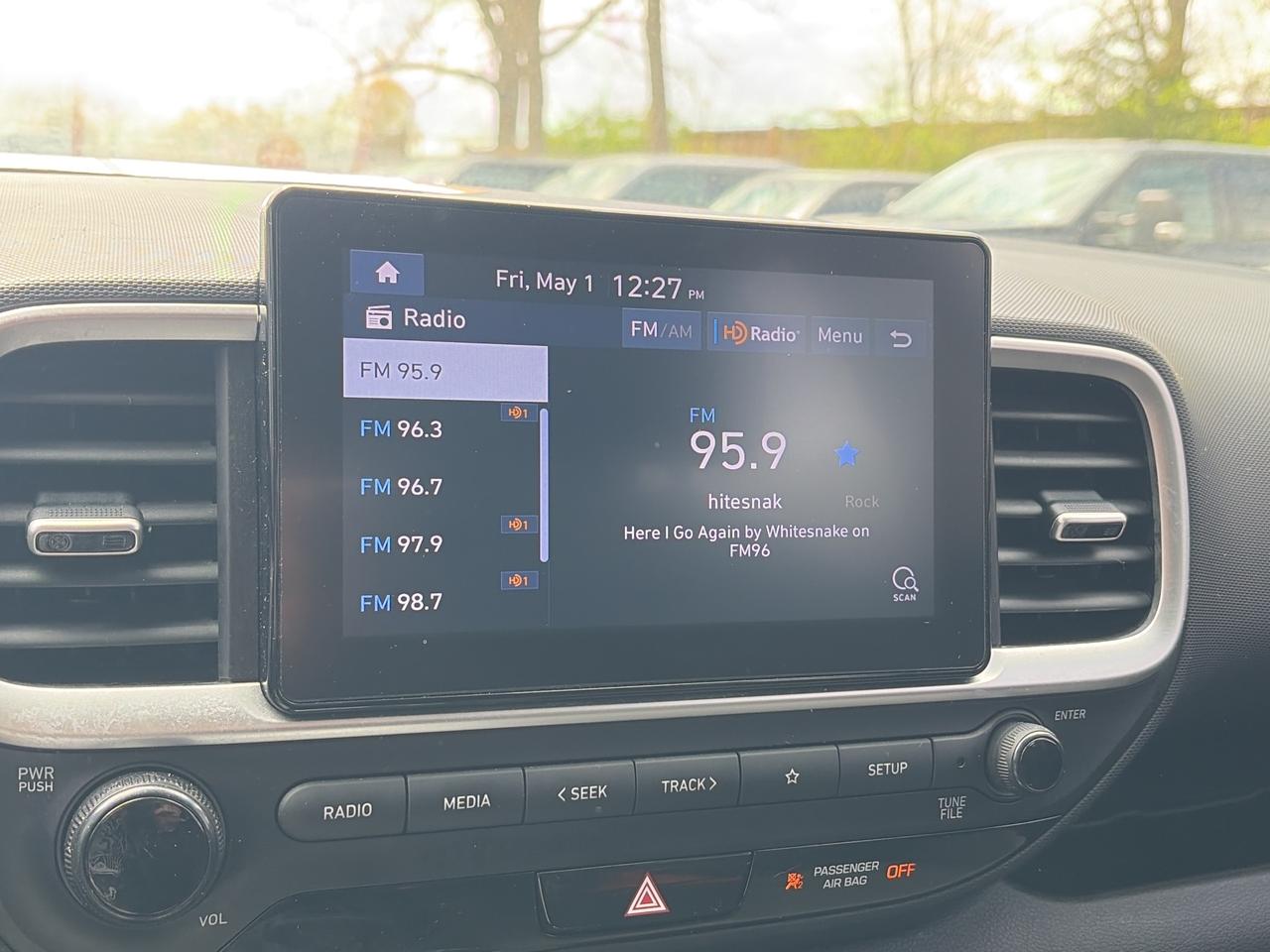 2022 Hyundai Venue ESSENTIAL, CLEAN CARFAX, HEATED SEATS! - Photo #21