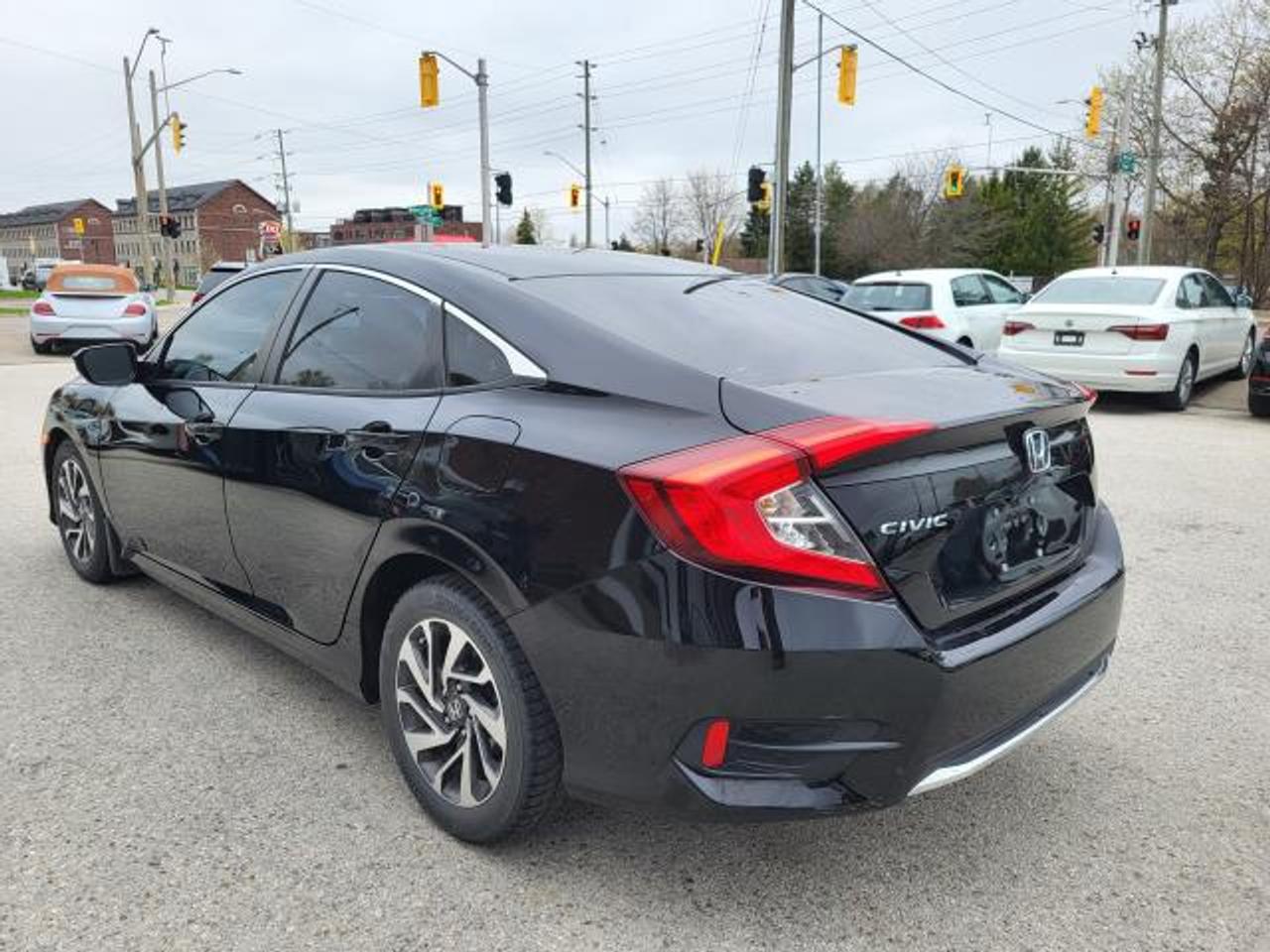 2019 Honda Civic EX Photo4