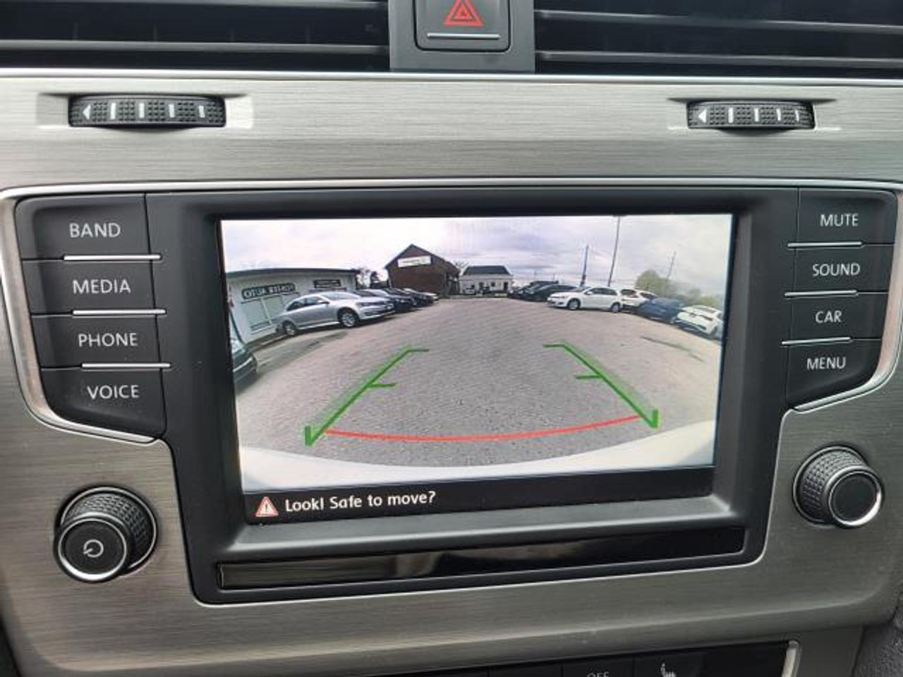 2016 Volkswagen Golf TRENDLINE Photo