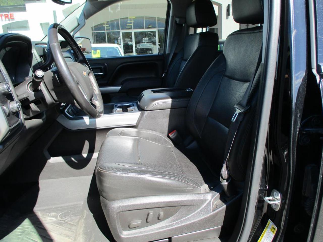 2016 Chevrolet Silverado 1500 LTZ Crew Cab 4WD - Photo #11