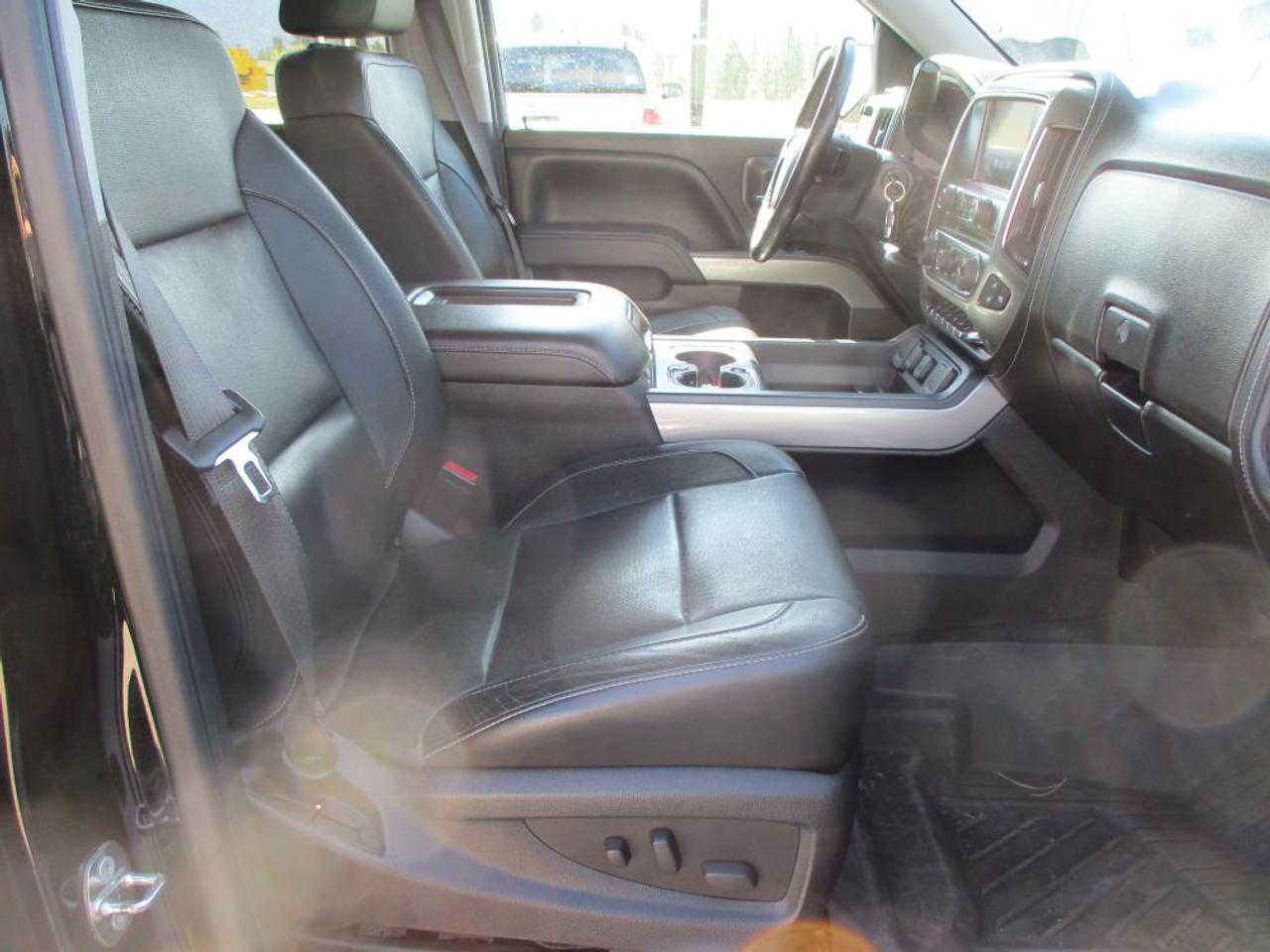 2016 Chevrolet Silverado 1500 LTZ Crew Cab 4WD Photo