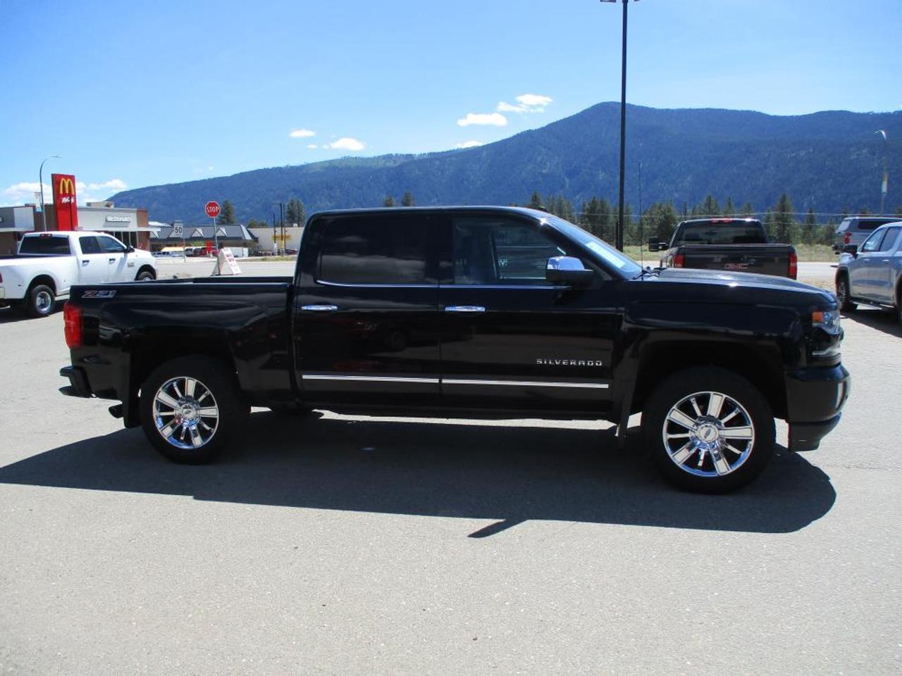 2016 Chevrolet Silverado 1500 LTZ Crew Cab 4WD - Photo #4