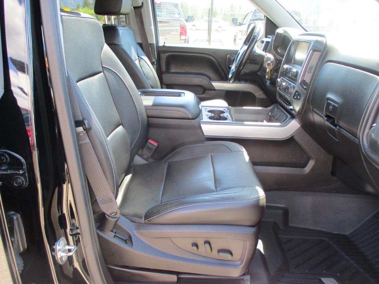 2016 Chevrolet Silverado 1500 LTZ Crew Cab 4WD - Photo #12