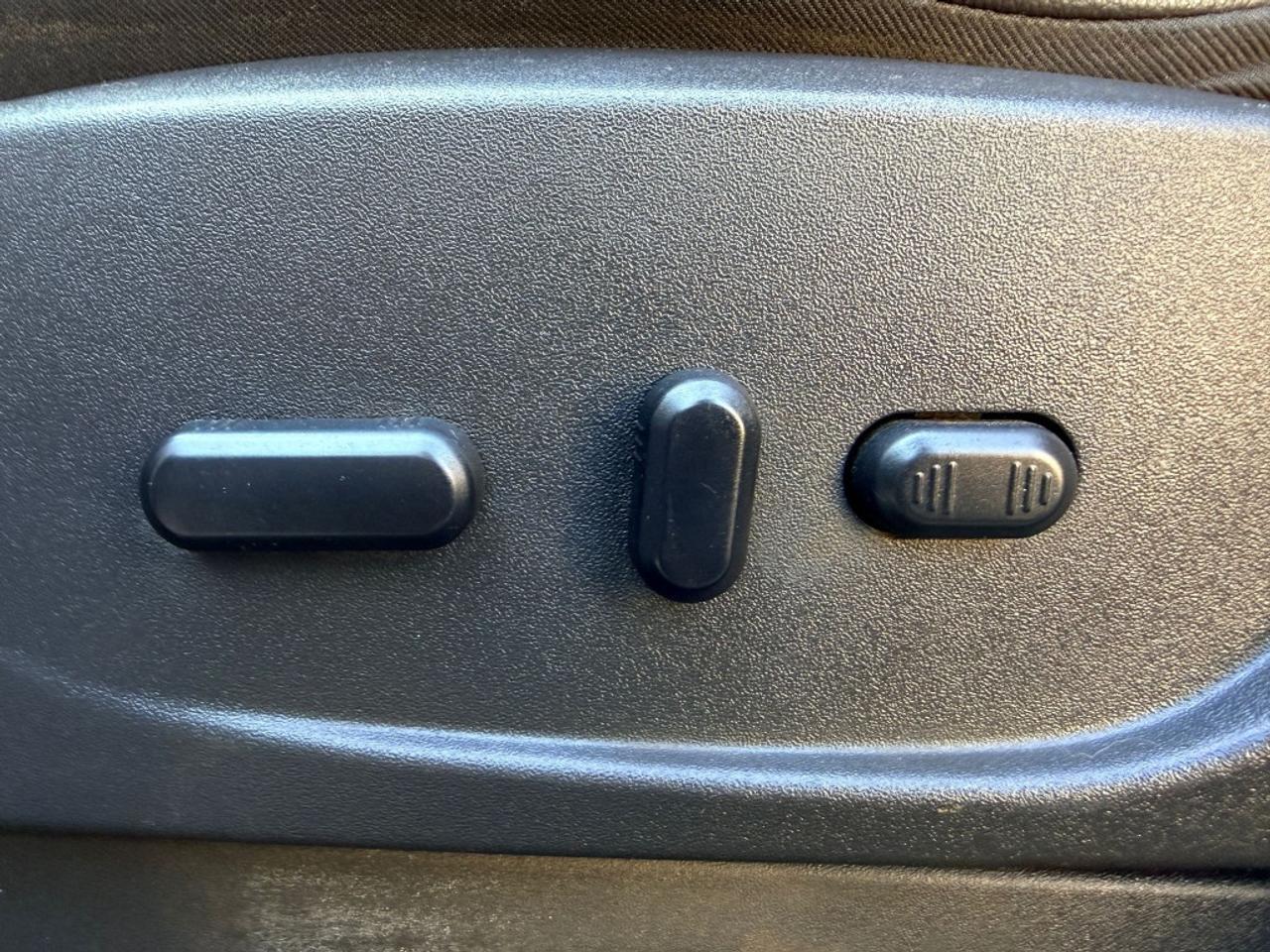 2014 Ford Escape SE 4dr Front-wheel Drive Automatic Photo