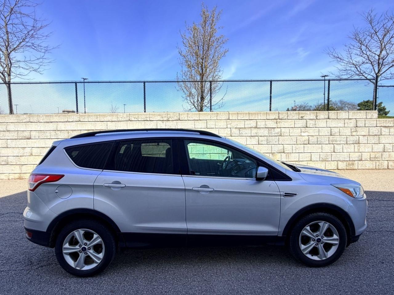 2014 Ford Escape SE 4dr Front-wheel Drive Automatic Photo