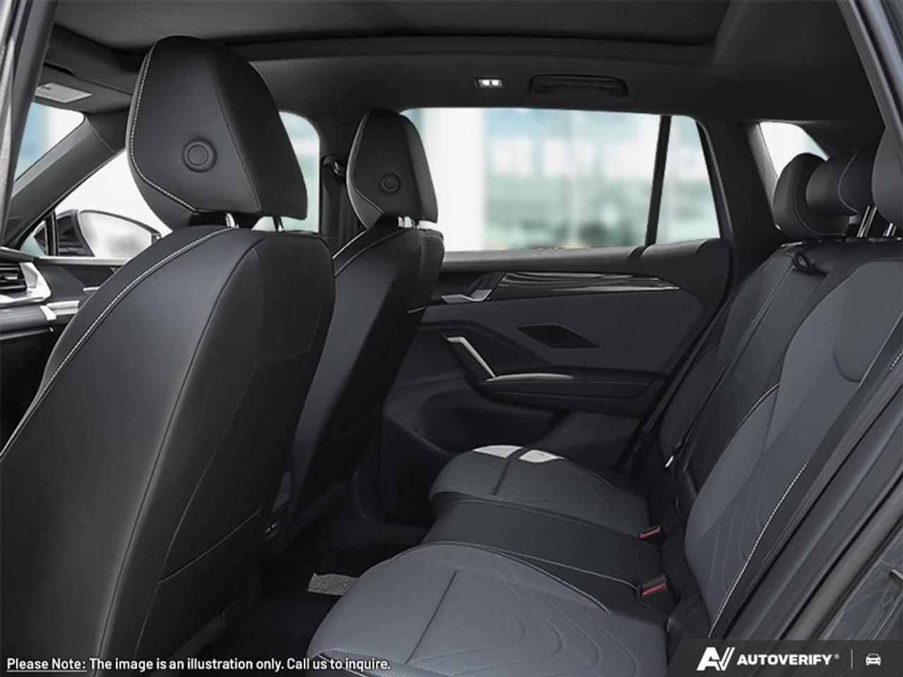 2026 Volkswagen Tiguan Comfortline R-Line Black Edition Photo