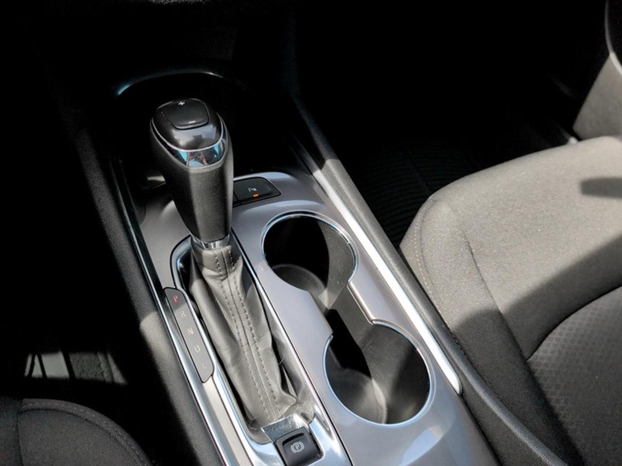 2019 Chevrolet Malibu Hybrid 1HY  *31 SERVICE RECORDS* Photo