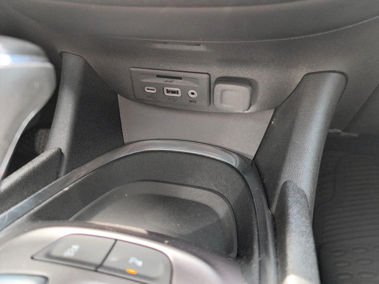 2019 Chevrolet Malibu Hybrid 1HY  *31 SERVICE RECORDS* Photo