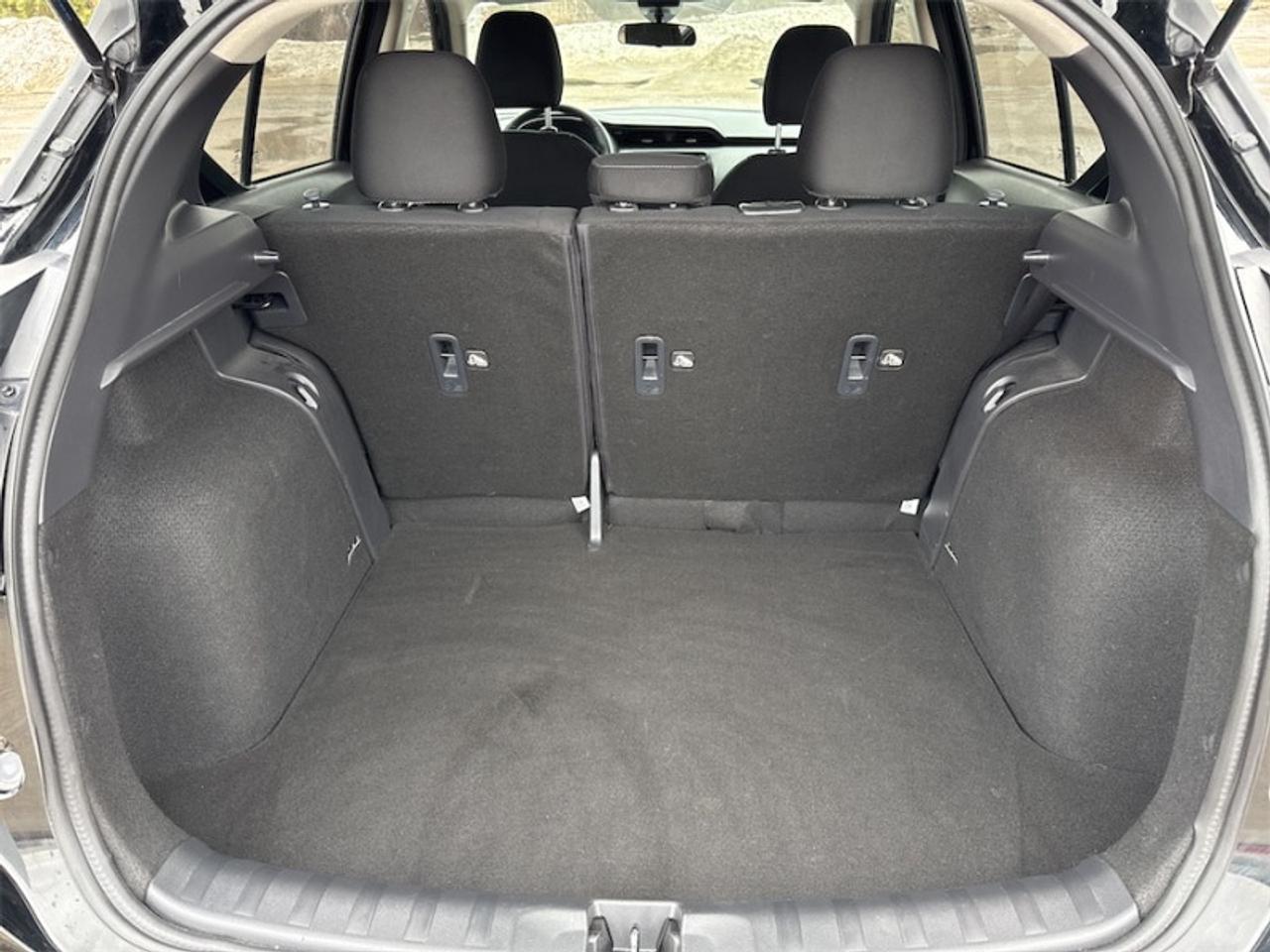 2024 Nissan Kicks SV  Heated Steering Wheel Photo