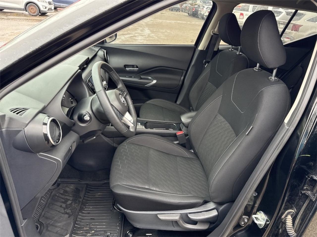 2024 Nissan Kicks SV  Heated Steering Wheel Photo