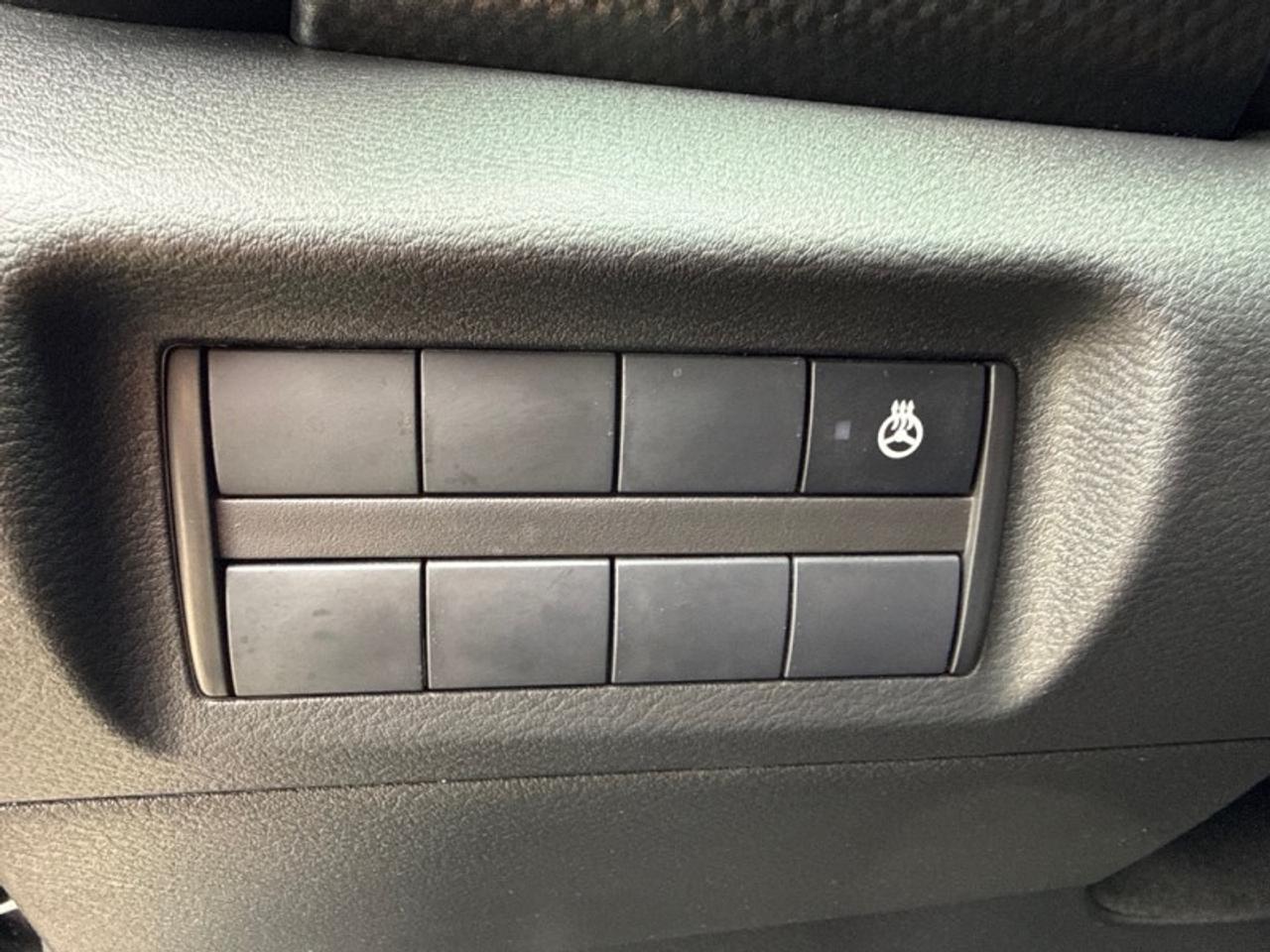 2024 Nissan Kicks SV  Heated Steering Wheel Photo