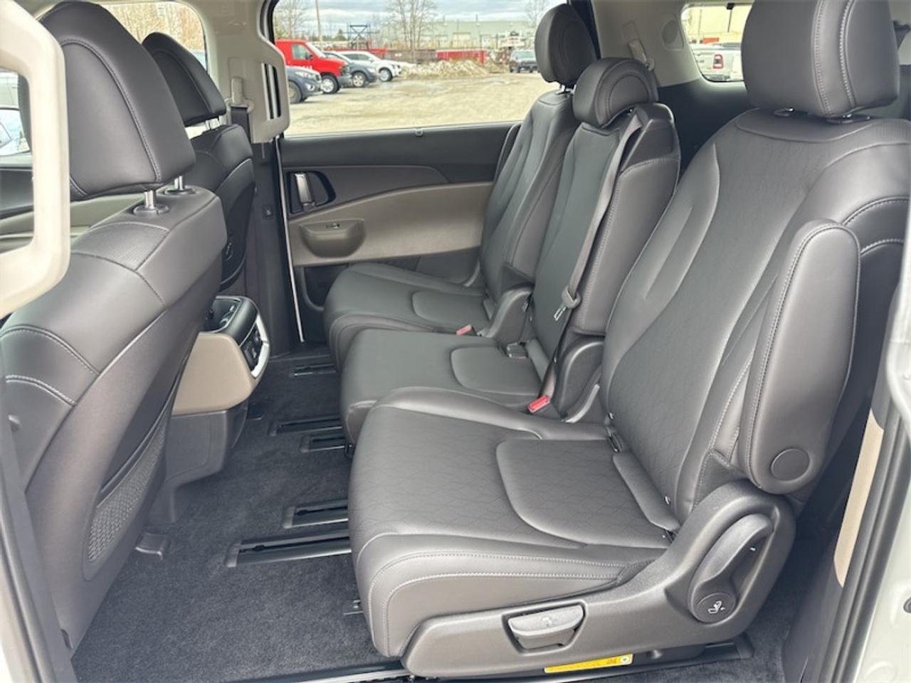 2026 Kia Carnival EX   -  Navigation GPS Photo