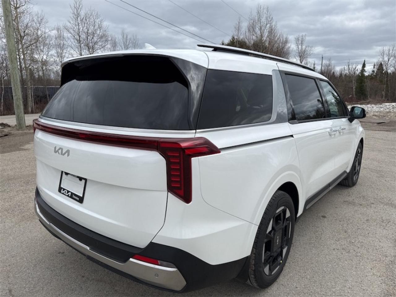 2026 Kia Carnival EX   -  Navigation GPS Photo