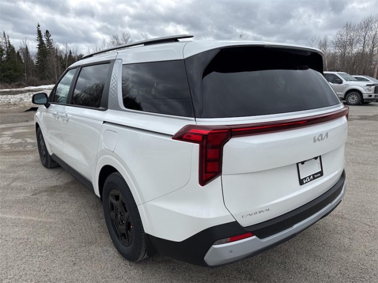 2026 Kia Carnival LX+   - Navigation GPS-  Power Liftgate Photo
