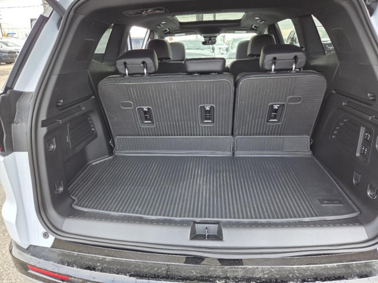 2026 GMC Acadia Denali  - Luxury Package -  Sunroof Photo