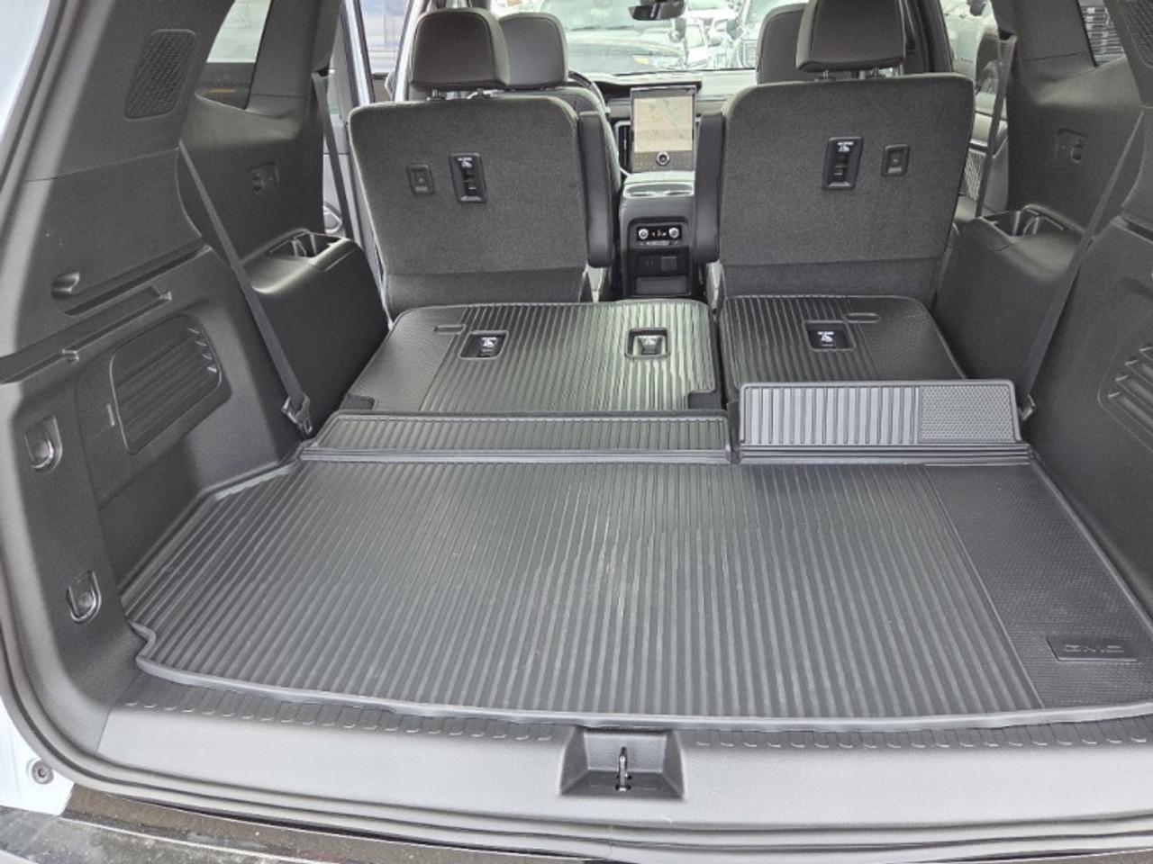 2026 GMC Acadia Denali  - Luxury Package -  Sunroof Photo