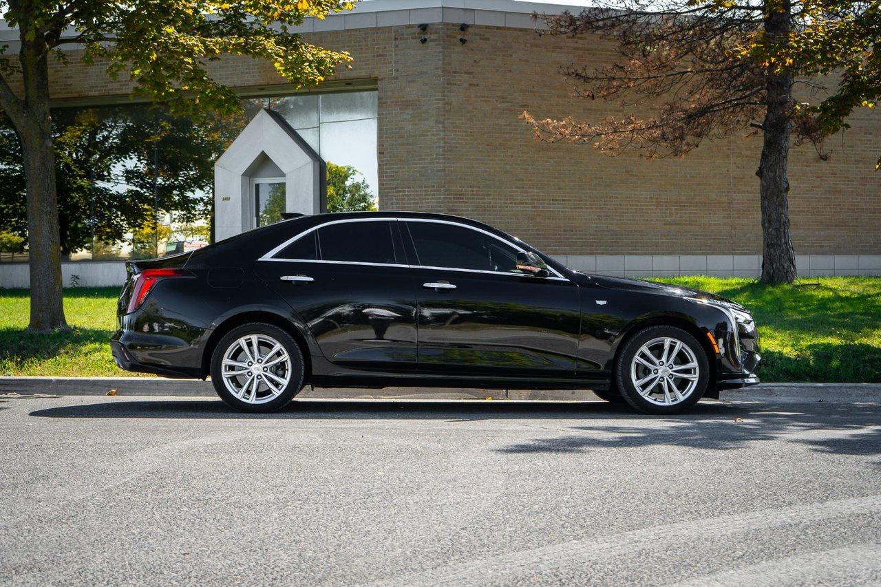 2022 Cadillac CT4 Luxury Photo