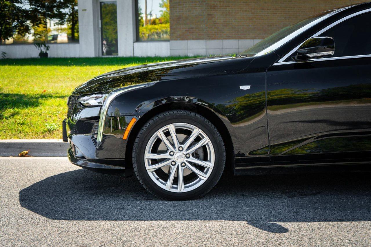 2022 Cadillac CT4 Luxury Photo
