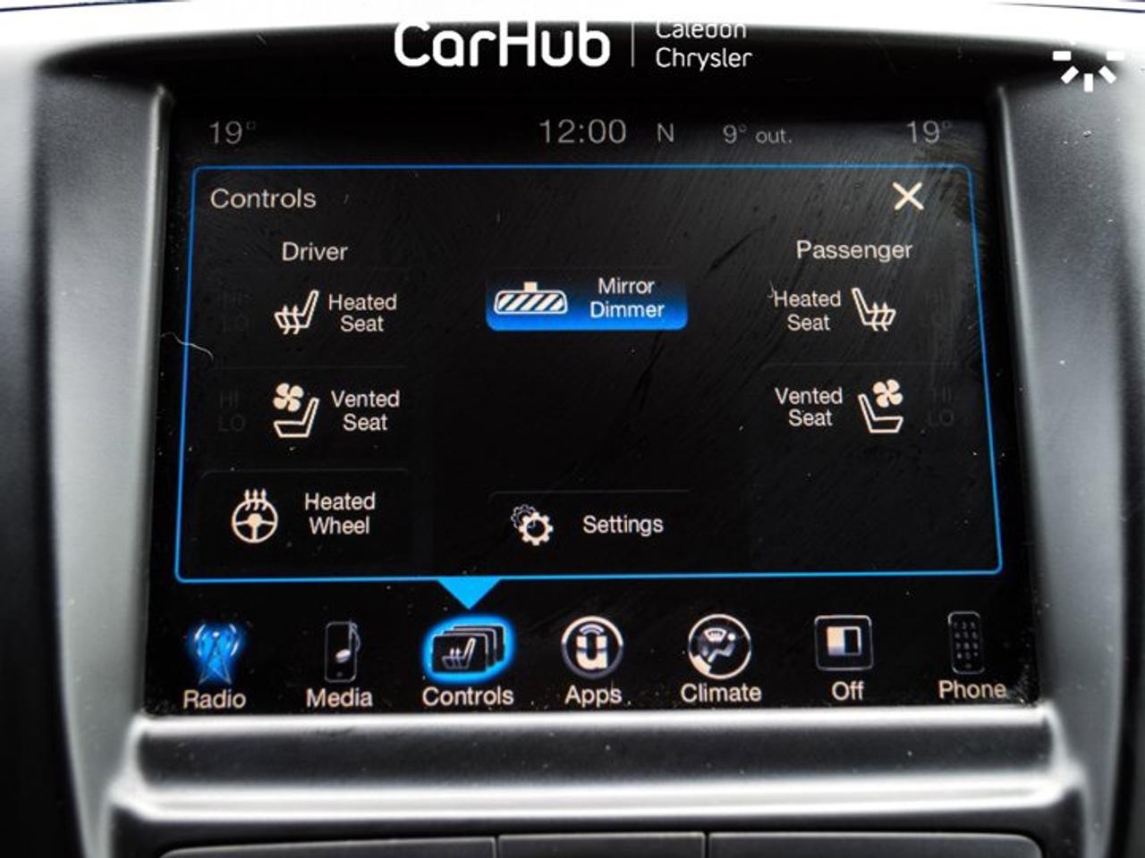 2016 Chrysler 200 S AWD Leather Heated Front Seats Bluetooth Remote Start Alloy Rims Photo