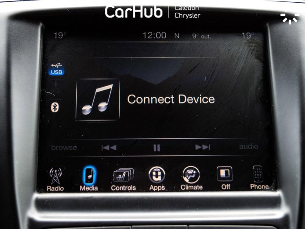 2016 Chrysler 200 S AWD Leather Heated Front Seats Bluetooth Remote Start Alloy Rims Photo