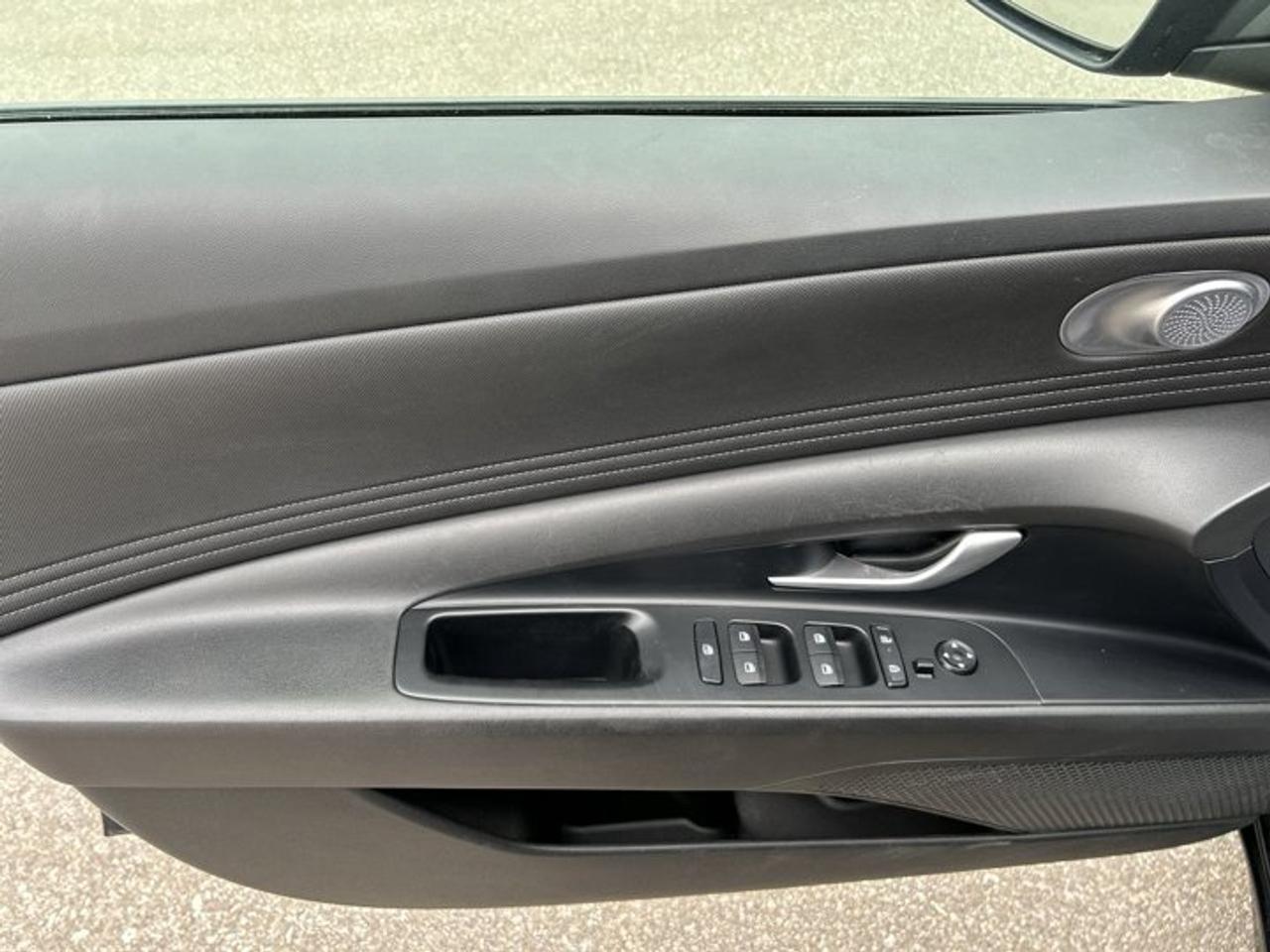 2024 Hyundai Elantra Preferred w/Tech Pkg Photo