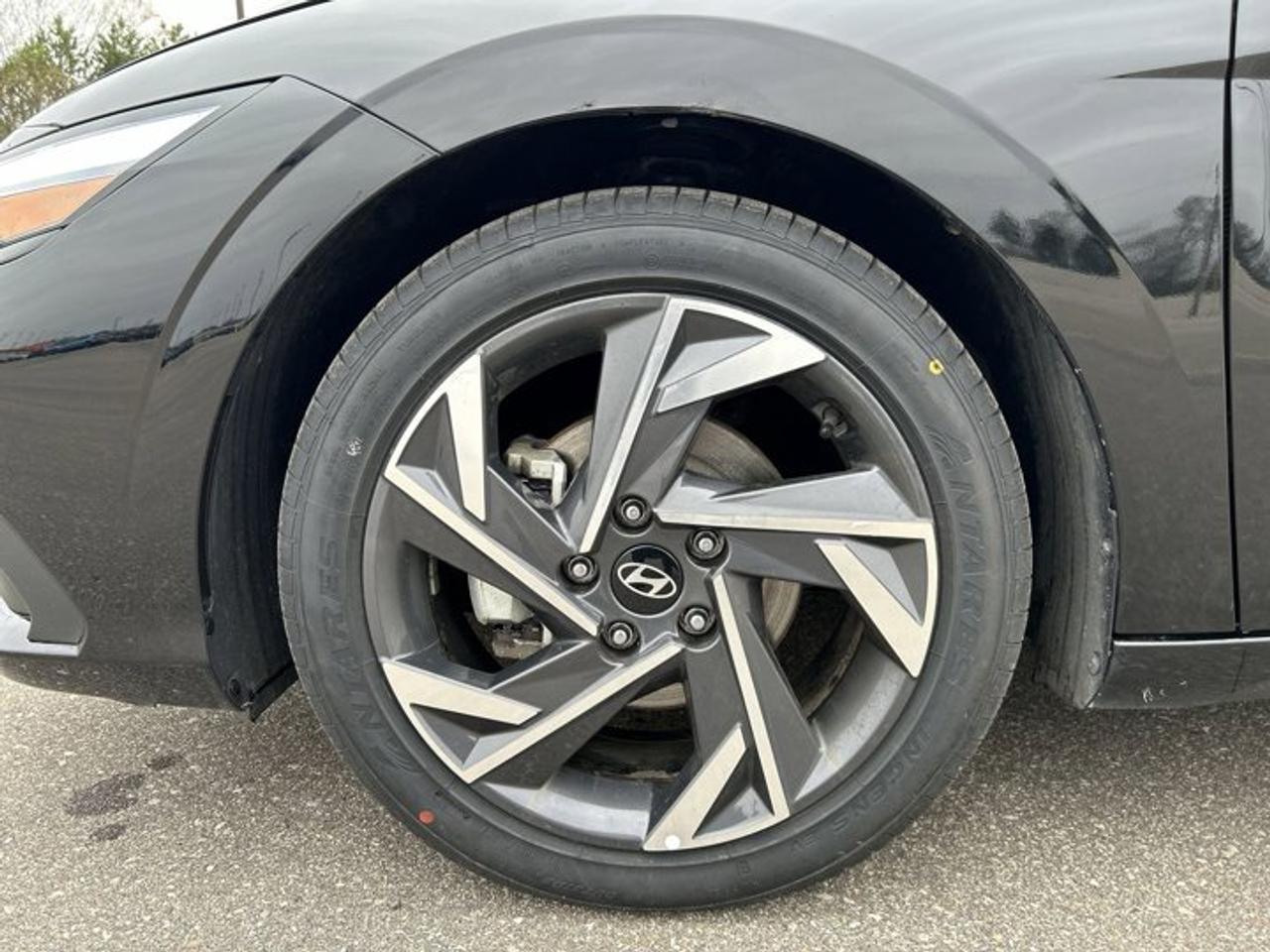 2024 Hyundai Elantra Preferred w/Tech Pkg Photo
