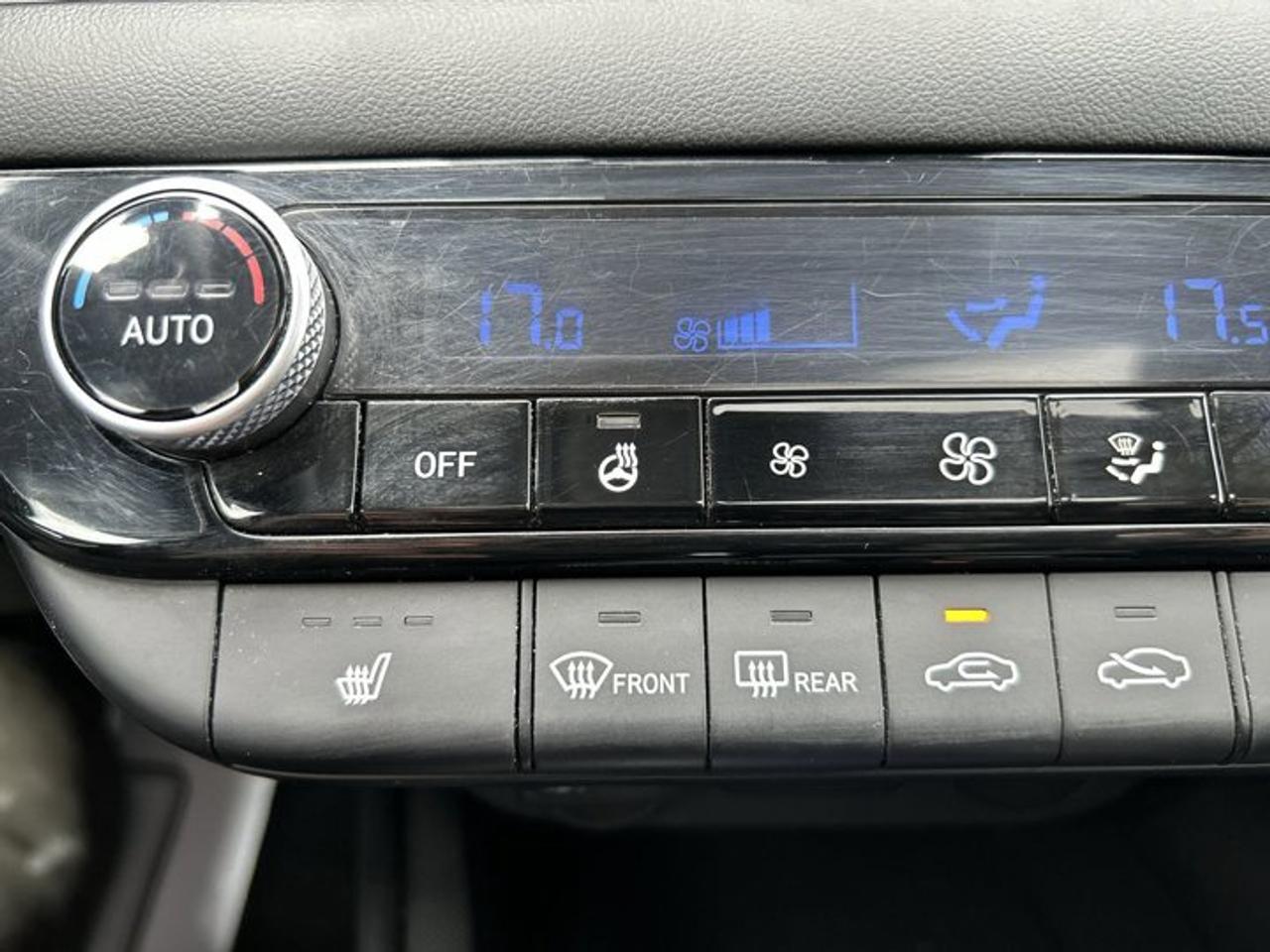 2024 Hyundai Elantra Preferred w/Tech Pkg Photo