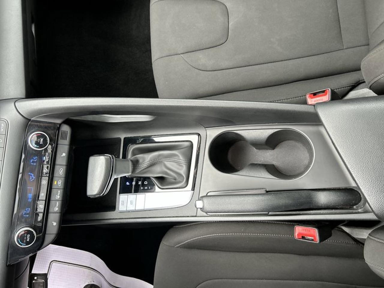 2024 Hyundai Elantra Preferred w/Tech Pkg Photo