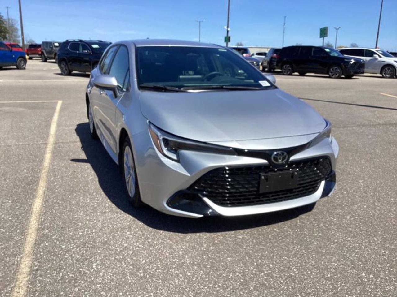 2025 Toyota Corolla Hatchback SE | No Accidents Photo