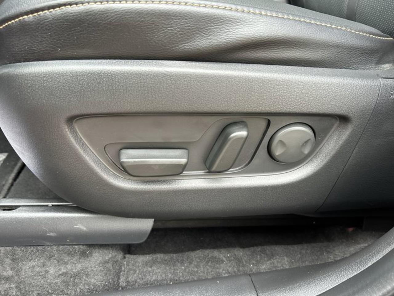 2025 Mazda CX-70 MHEV GT AWD | No Accidents | Panoramic Sunroof | Leather Seats Photo