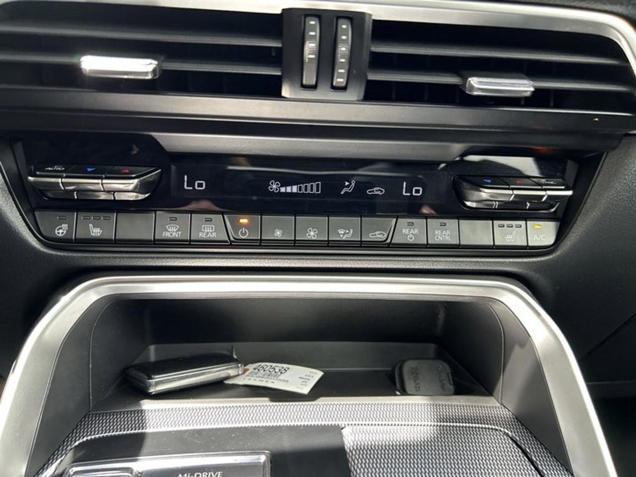 2025 Mazda CX-70 MHEV GT AWD | No Accidents | Panoramic Sunroof | Leather Seats Photo